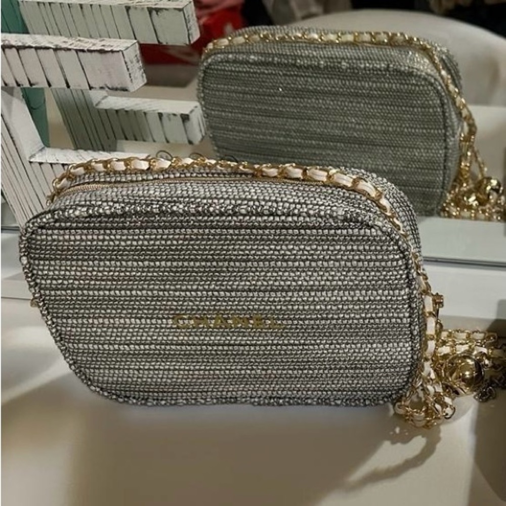 Chanel Holiday bag